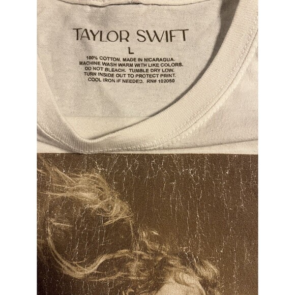 Taylor Swift Fearless Taylor’s Version OFFICIAL T-Shirt LARGE White Eras Tour - Picture 3 of 6